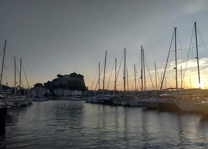 Estudio Piscina El Retiro * デニア