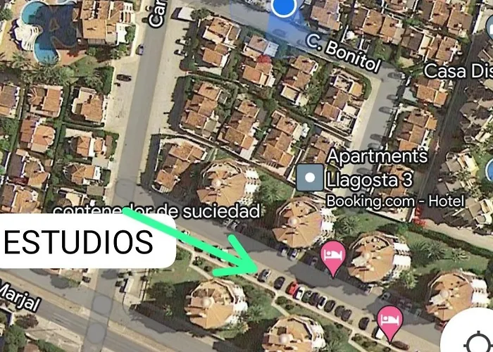 Estudio Piscina El Retiro アパート