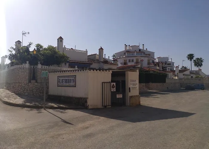 Estudio Piscina El Retiro دينايا